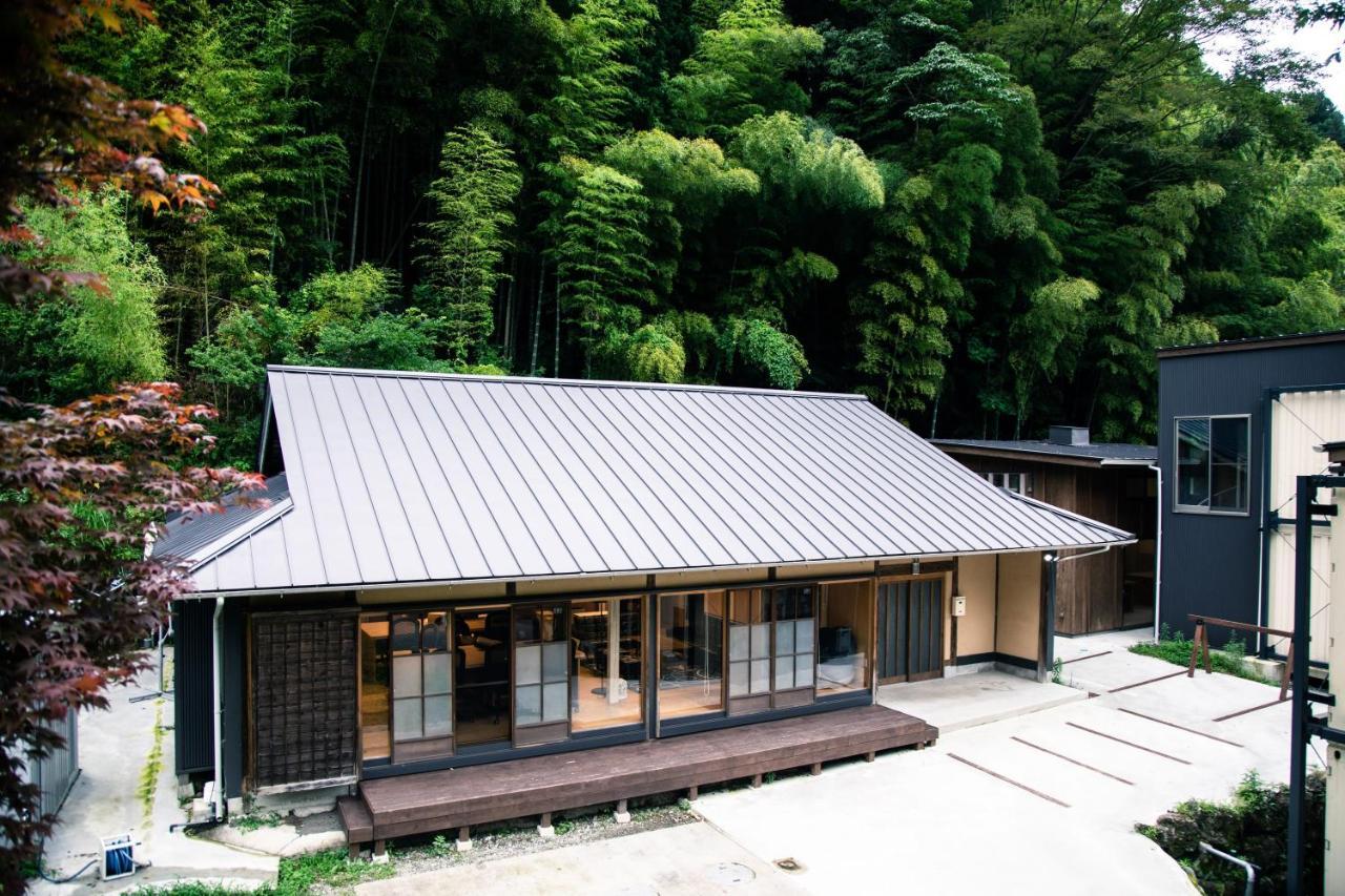 山の中の一棟貸切宿 五番地 Nambu (Yamanashi) Zewnętrze zdjęcie