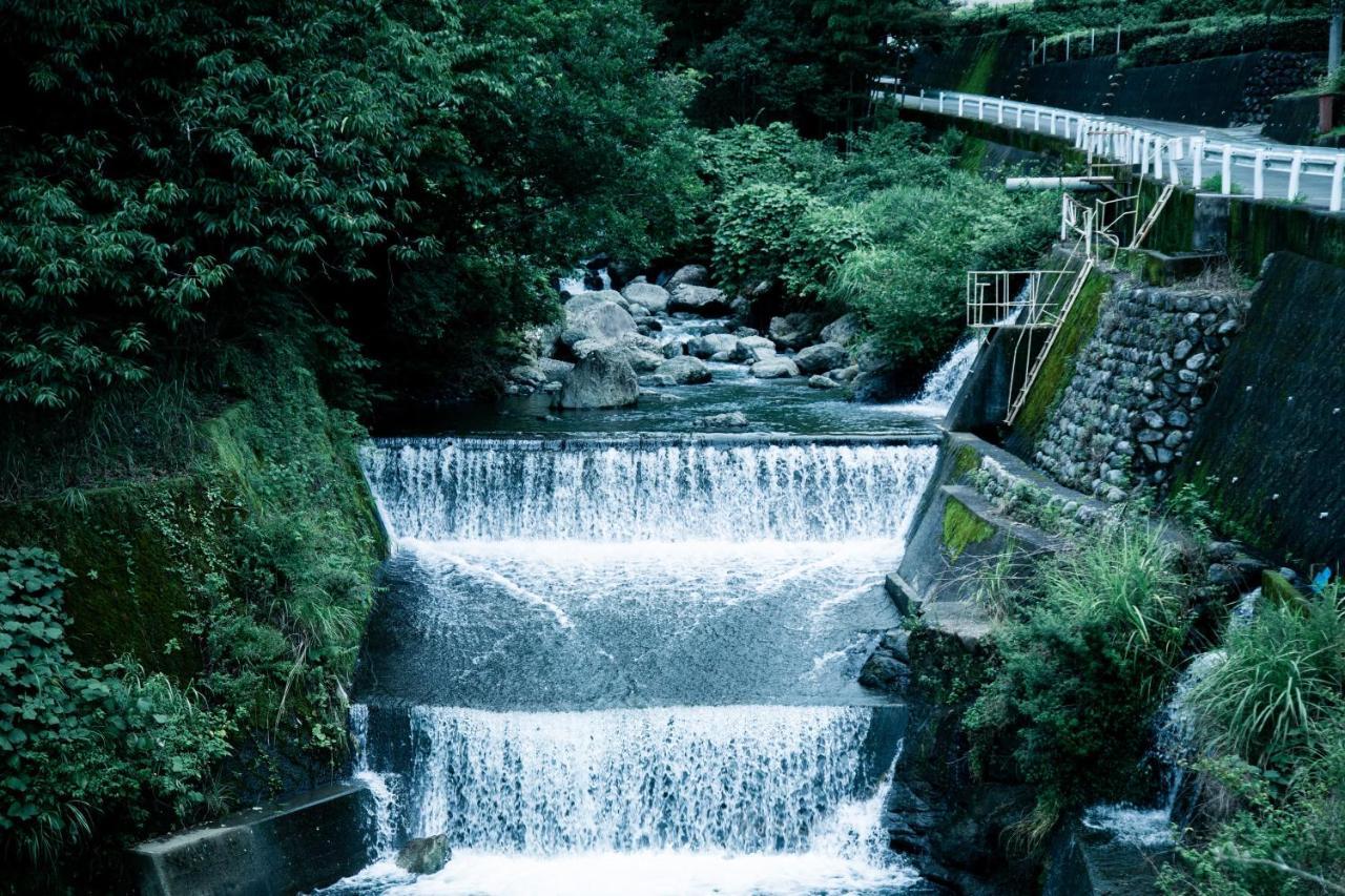山の中の一棟貸切宿 五番地 Nambu (Yamanashi) Zewnętrze zdjęcie