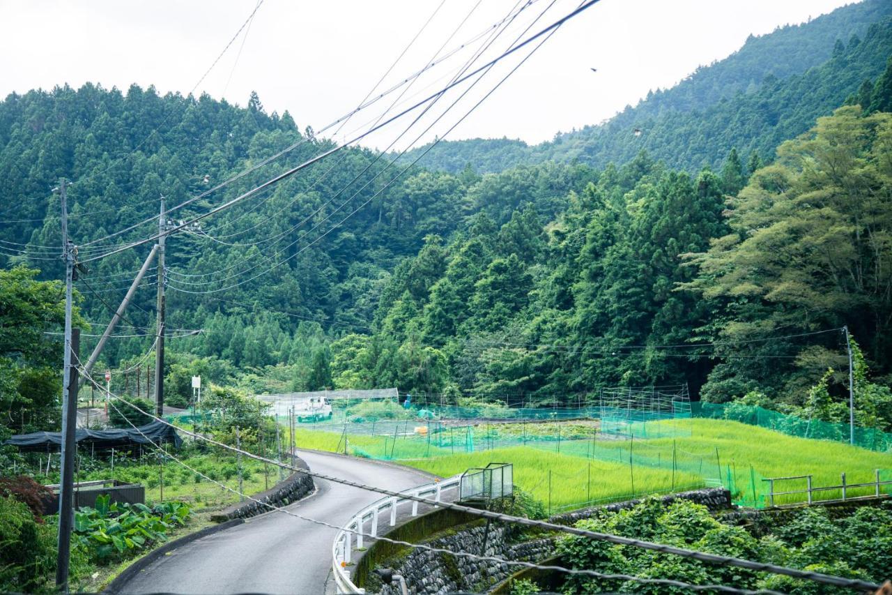 山の中の一棟貸切宿 五番地 Nambu (Yamanashi) Zewnętrze zdjęcie
