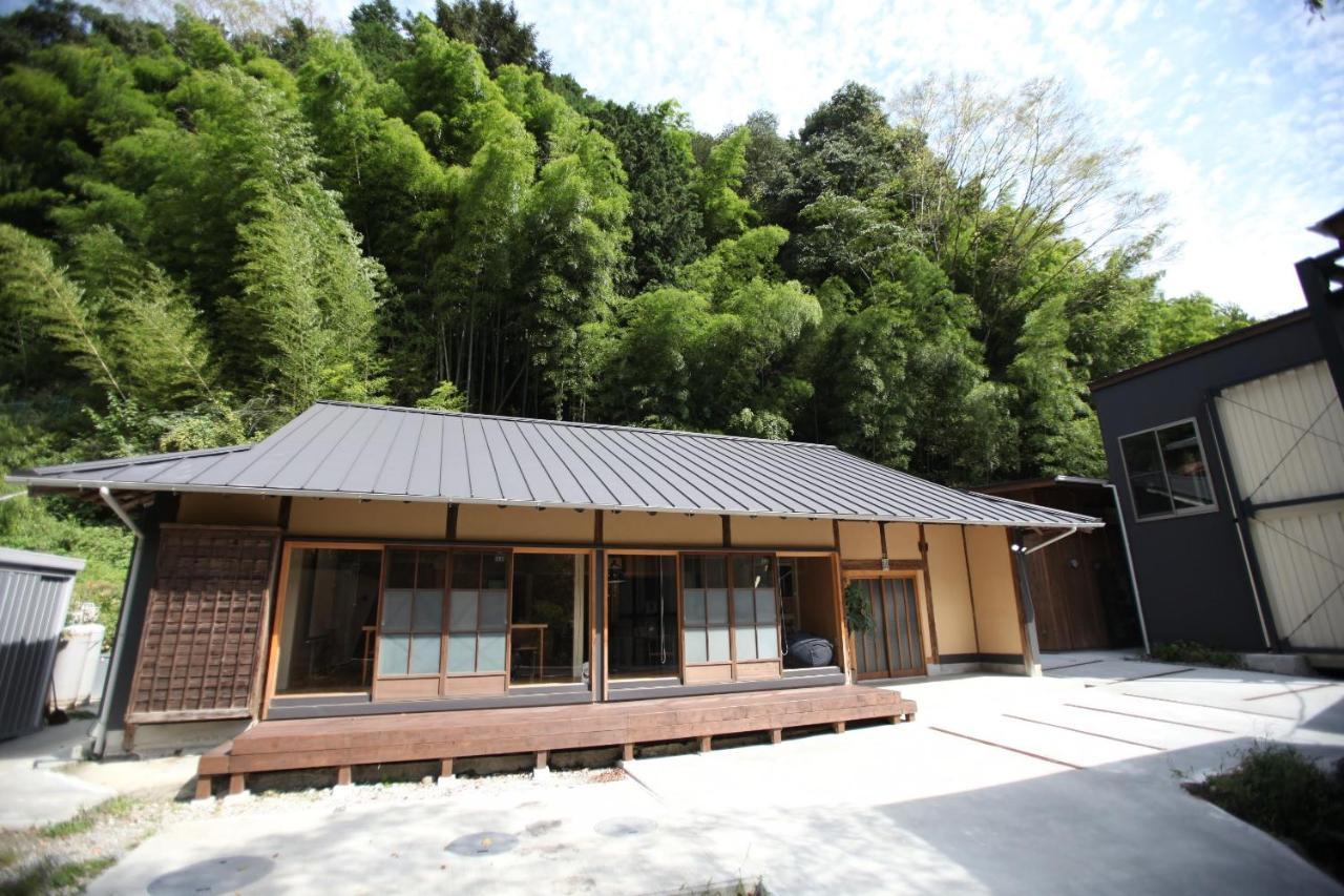 山の中の一棟貸切宿 五番地 Nambu (Yamanashi) Zewnętrze zdjęcie